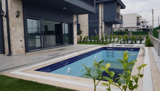 Kuşadası Davutlar Satılık Özel Havuzlu Villa